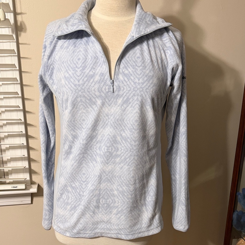 Columbia Women's Soft Blue Geometric Hoodie